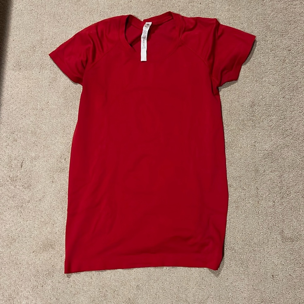 Lululemon Swiftly Tech Short sleeve